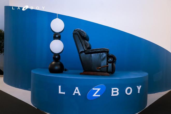 浩瀚体育app下载2024深圳国际家具展盛大启幕LAZBOY掀起舒适新浪潮(图6)